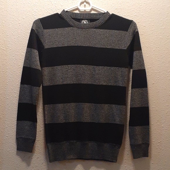 Street Rules striped sweater. - Picture 1 of 4